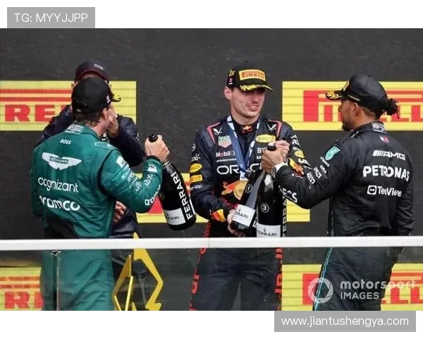 F1赛季最新动态:车队变动与技术创新引发赛道激烈角逐